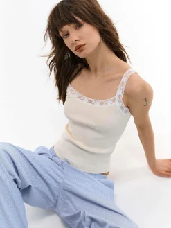 GATE Bokserka z żebrowanej dzianiny z koronką| Koszulki I Topy·Podkoszulki ☀️