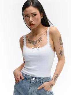 GATE Bokserka z żebrowanej dzianiny z koronką| Koszulki I Topy·Podkoszulki ☀️