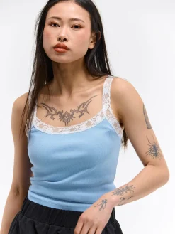 GATE Bokserka z żebrowanej dzianiny z koronką| Koszulki I Topy·Podkoszulki ☀️