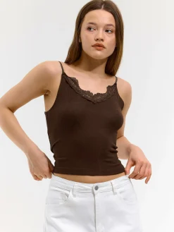 GATE Bokserka z żebrowanej dzianiny z koronką| Koszulki I Topy·Podkoszulki ☀️