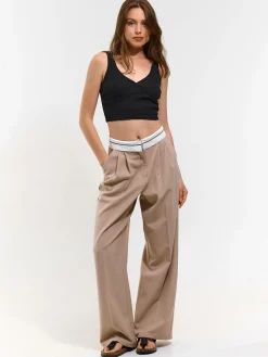 GATE Bokserka z żebrowanej dzianiny z dekoltem w serek| Koszulki I Topy·Podkoszulki ☀️|Koszulki I Topy·Crop Top ☀️