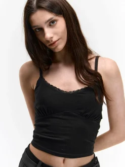 GATE Bokserka z koronką| Koszulki I Topy·Podkoszulki ☀️