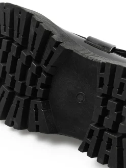 GATE Błyszczące mokasyny z klamrą| Buty