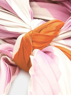 GATE Chusta| Akcesoria·Szaliki|Kategorie·Travel ☀️