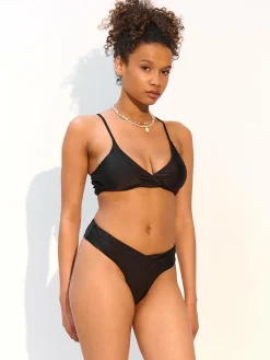 GATE Dół od bikini z paskiem klinowym| Kategorie·Stroje Kąpielowe ☀️