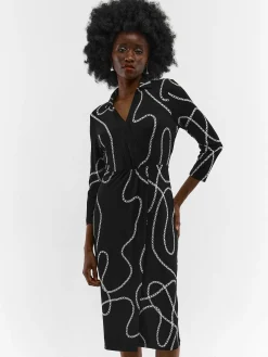 GATE Długa kopertowa sukienka z nadrukiem| Kategorie·Sukienki