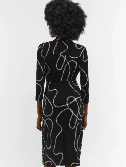 GATE Długa kopertowa sukienka z nadrukiem| Kategorie·Sukienki