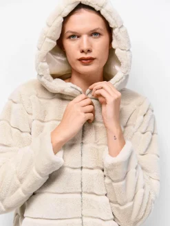 GATE Długi płaszcz wykonany z imitacji futra| Kurtki I Płaszcze·Płaszcze|Kurtki I Płaszcze·Pikowana Kurtka