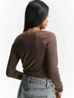 GATE Elastyczna koszulka z dekoltem w kształcie litery V| Koszulki I Topy·Koszulki|Koszulki I Topy·Crop Top ☀️