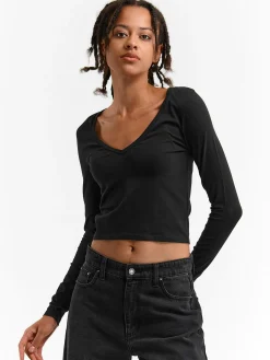 GATE Elastyczna koszulka z dekoltem w kształcie litery V| Koszulki I Topy·Crop Top ☀️|Koszulki I Topy·Koszulki