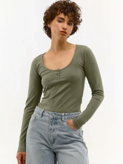 GATE Elastyczna koszulka zapinana na guziki| Koszulki I Topy·Koszulki