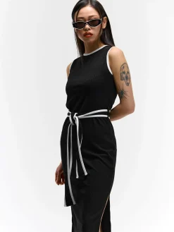 GATE Elastyczna sukienka z paskiem| Kategorie·Sukienki