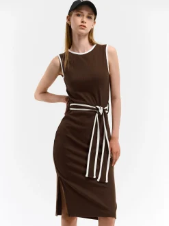 GATE Elastyczna sukienka z paskiem| Kategorie·Sukienki