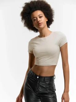 GATE Gładka koszulka o krótkim kroju| Koszulki I Topy·Koszulki|Koszulki I Topy·Crop Top ☀️