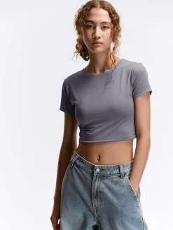 GATE Gładka koszulka o krótkim kroju| Koszulki I Topy·Koszulki|Koszulki I Topy·Crop Top ☀️