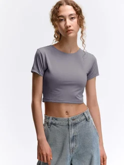 GATE Gładka koszulka o krótkim kroju| Koszulki I Topy·Koszulki|Koszulki I Topy·Crop Top ☀️