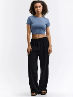 GATE Gładka koszulka o krótkim kroju| Koszulki I Topy·Crop Top ☀️|Koszulki I Topy·Koszulki