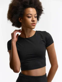 GATE Gładka koszulka o krótkim kroju| Koszulki I Topy·Koszulki|Koszulki I Topy·Crop Top ☀️