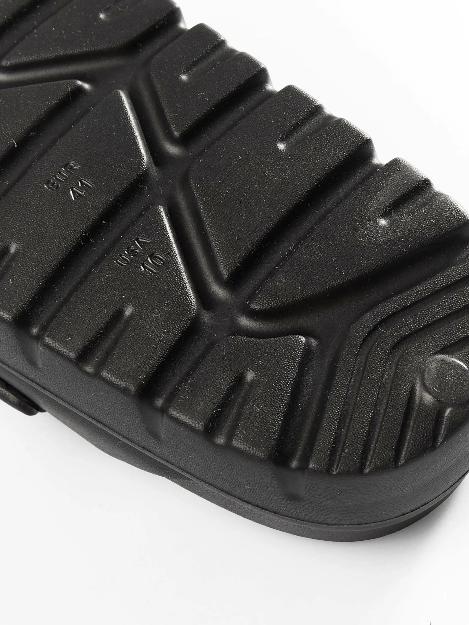 GATE Gumowe klapki z podwójną klamrą| Buty