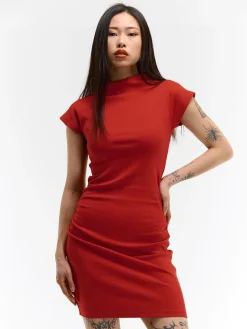 GATE Krótka dopasowana sukienka| Kategorie·Sukienki