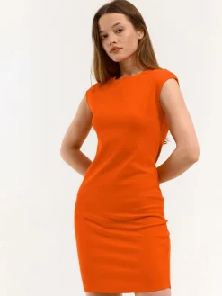 GATE Krótka dopasowana sukienka| Kategorie·Sukienki