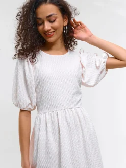 GATE Krótka sukienka z bufiastymi rękawami| Kategorie·Sukienki