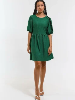 GATE Krótka sukienka z bufiastymi rękawami| Kategorie·Sukienki