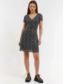 GATE Krótka sukienka z kwiatowym nadrukiem| Kategorie·Sukienki