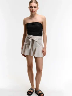 GATE Mini spódniczka z szortami| Kategorie·Spódnice ☀️