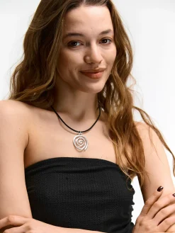 GATE Naszyjnik sznurkowy z zawieszką| Akcesoria·Biżuteria