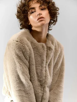 GATE Płaszcz z imitacji futerka| Kurtki I Płaszcze·Płaszcze