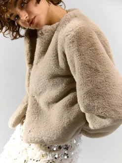 GATE Płaszcz z imitacji futerka| Kurtki I Płaszcze·Płaszcze