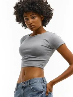 GATE Prążkowana, krótka koszulka| Koszulki I Topy·Koszulki|Koszulki I Topy·Crop Top ☀️