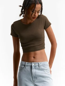 GATE Prążkowana, krótka koszulka| Koszulki I Topy·Koszulki|Koszulki I Topy·Crop Top ☀️