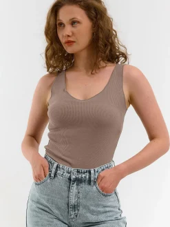 GATE Prążkowany top bez rękawów z falowanym brzegiem| Koszulki I Topy·Podkoszulki ☀️