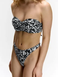 GATE Stringi bikini z nadrukiem| Kategorie·Stroje Kąpielowe ☀️