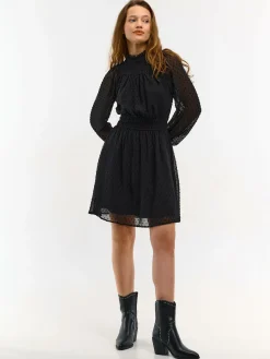 GATE Strukturalna sukienka z szyfonu| Kategorie·Sukienki