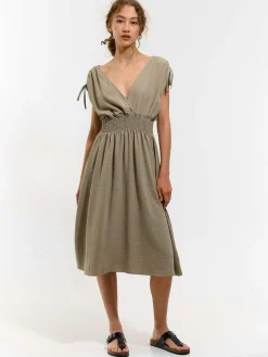 GATE Sukienka midi z dekoltem w kształcie litery V| Kategorie·Sukienki