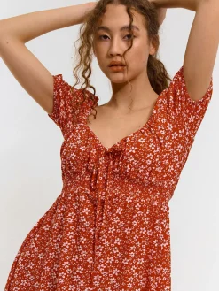 GATE Sukienka mini w kwiaty| Kategorie·Sukienki