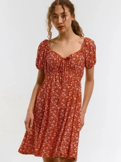 GATE Sukienka mini w kwiaty| Kategorie·Sukienki