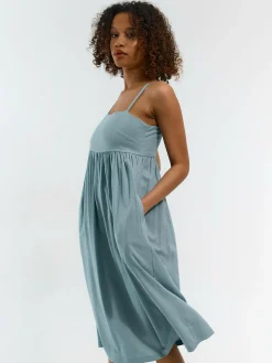 GATE Sukienka na ramiączek| Kategorie·Sukienki