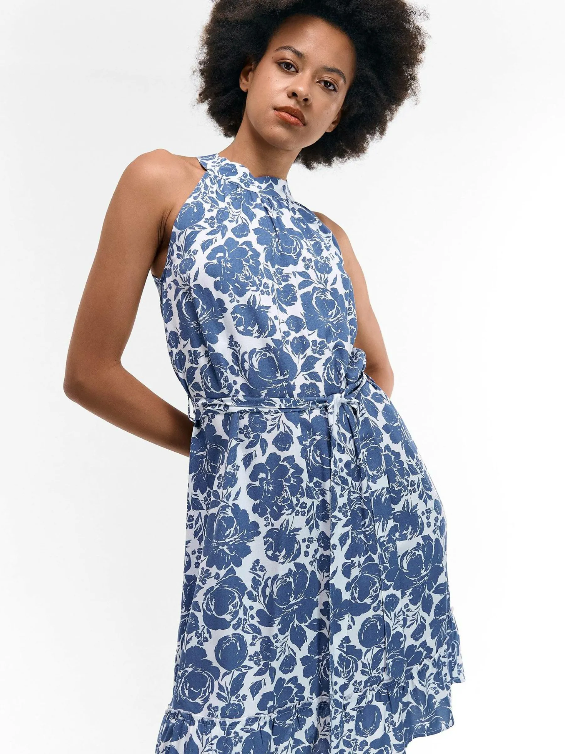 GATE Sukienka wiskozowa w kwiaty| Kategorie·Sukienki