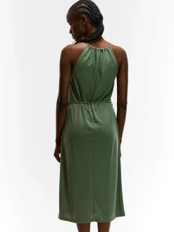 GATE Sukienka z łańcuszkiem na szyi| Kategorie·Sukienki