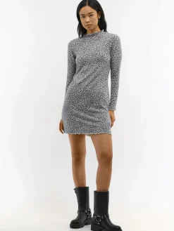 GATE Sukienka z kwiatowym nadrukiem| Kategorie·Sukienki