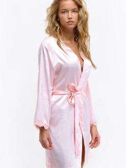 GATE Szlafrok satynowy z koronką na rękawach| Bielizna·Bielizna Nocna|Bielizna·Kąpielowy Szlafrok
