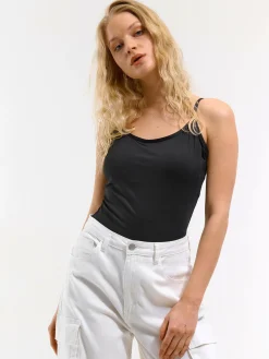 GATE Tank top z wyściółką| Koszulki I Topy·Podkoszulki ☀️