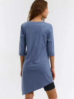 GATE T-shirt z asymetrycznym dołem| Koszulki I Topy·Koszulki