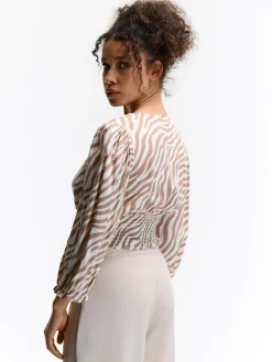 GATE Wiskozowa bluzka crop z nadrukiem| Koszulki I Topy·Topy|Koszulki I Topy·Crop Top ☀️