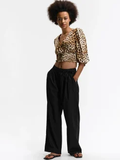 GATE Wiskozowa bluzka crop z nadrukiem| Koszulki I Topy·Topy|Koszulki I Topy·Crop Top ☀️